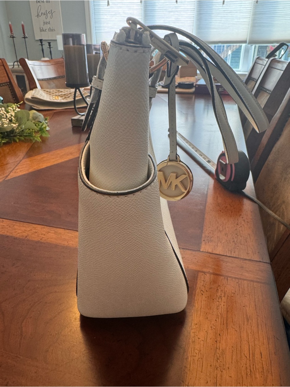 Michael Kors Jet Set Tote in Optic White - Picture 8 of 11